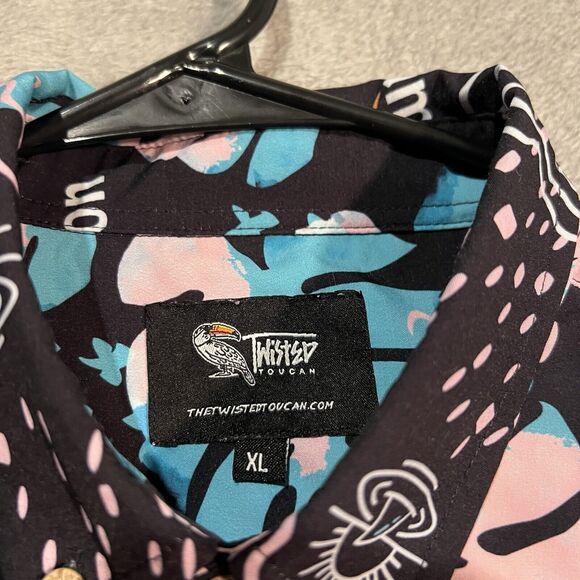 Twisted Toucan Custom Hawaiian Shirt Mens XL Amazon Employee Florida Button Down - Picture 4 of 8